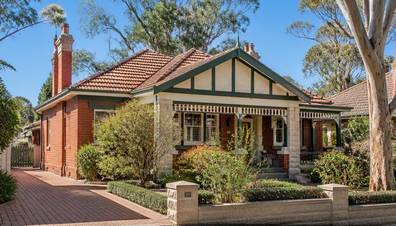 Federation house washing Chatswood